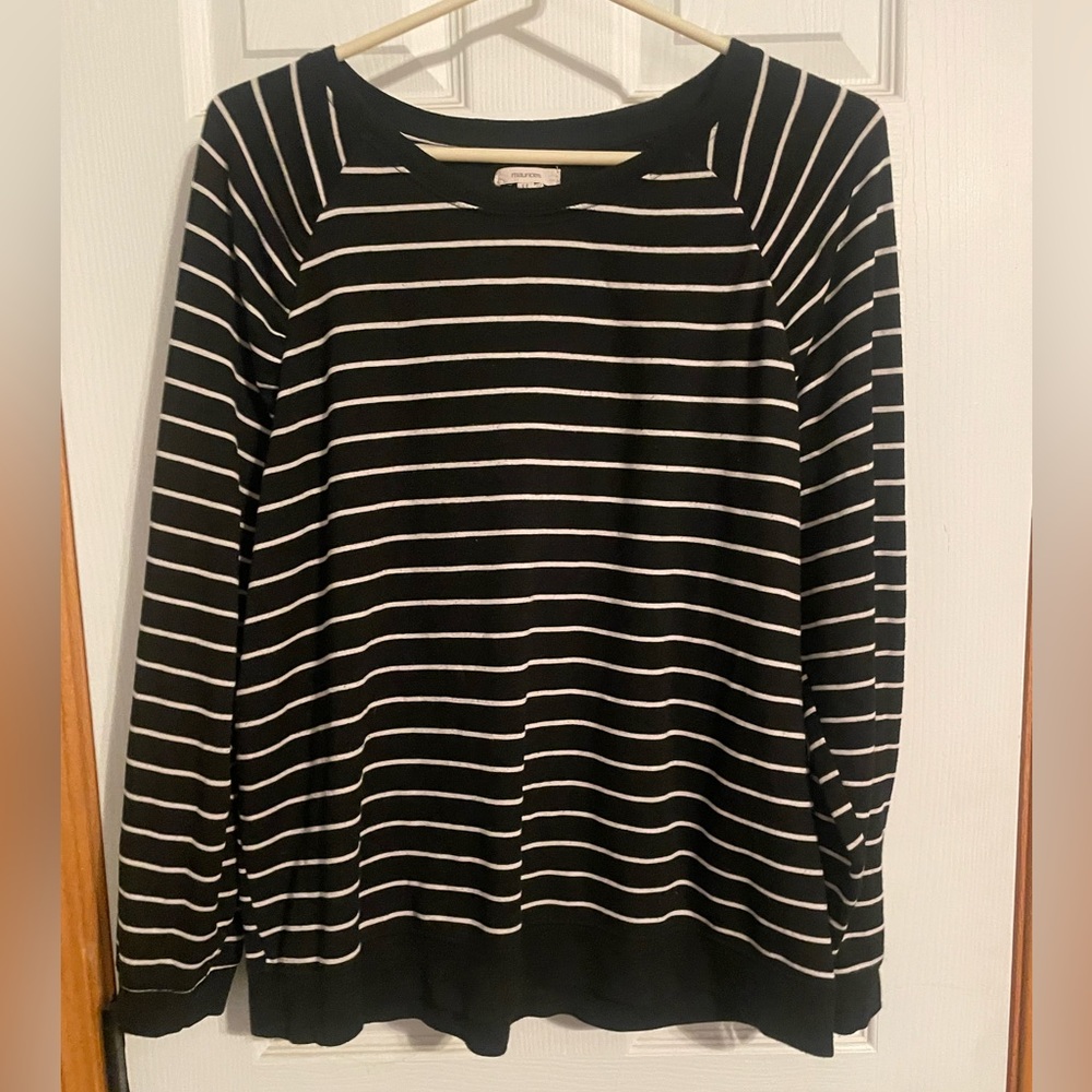 Maurice’s 24/7 sweatshirt